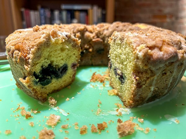 Blueberry streusel sour cream coffee cake