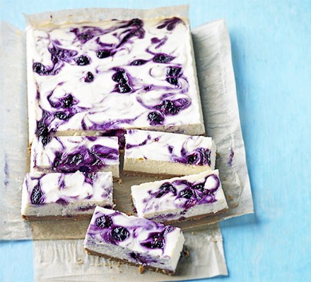 Blueberry swirl cheesecake
