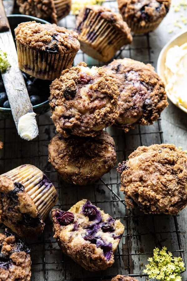 Blueberry swirl coffee cake muffins