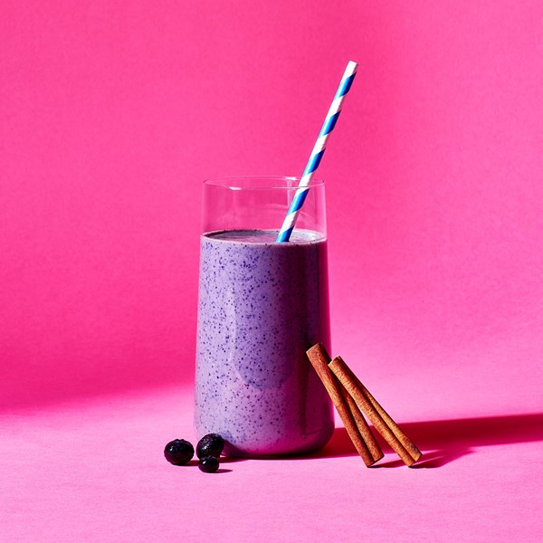 Blueberry-tahini smoothie 