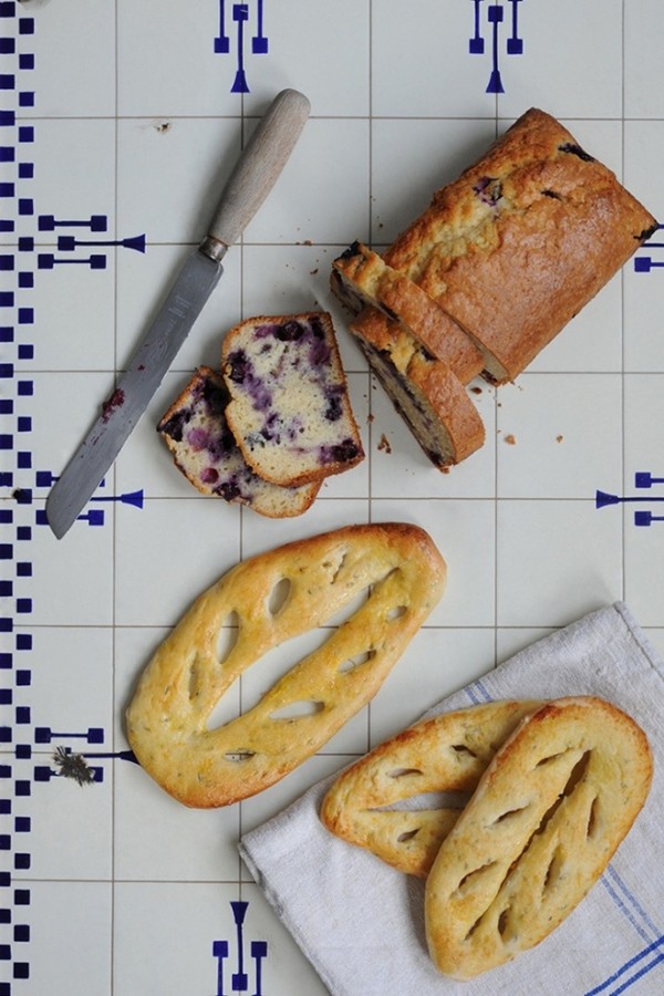 Blueberry yoghurt loaf cake