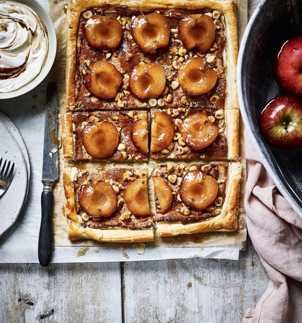 'Bobbing for apples' tart