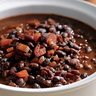 Bobby Flay's honey-rum baked black beans