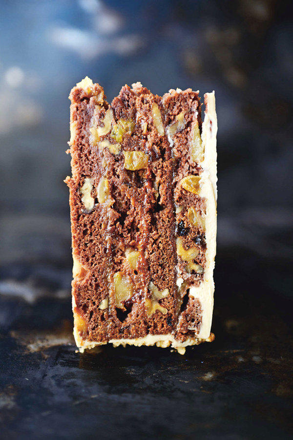 Bohemian apple layer cake