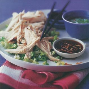 Boiled chicken with sizzling escallion oil