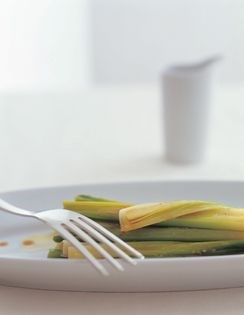 Boiled leeks with vinaigrette