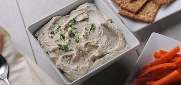 Boiled-peanut hummus