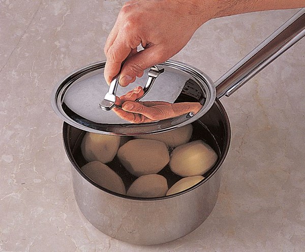 Boiling root vegetables