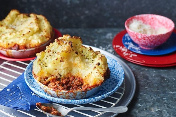 Bolognese and potato pies