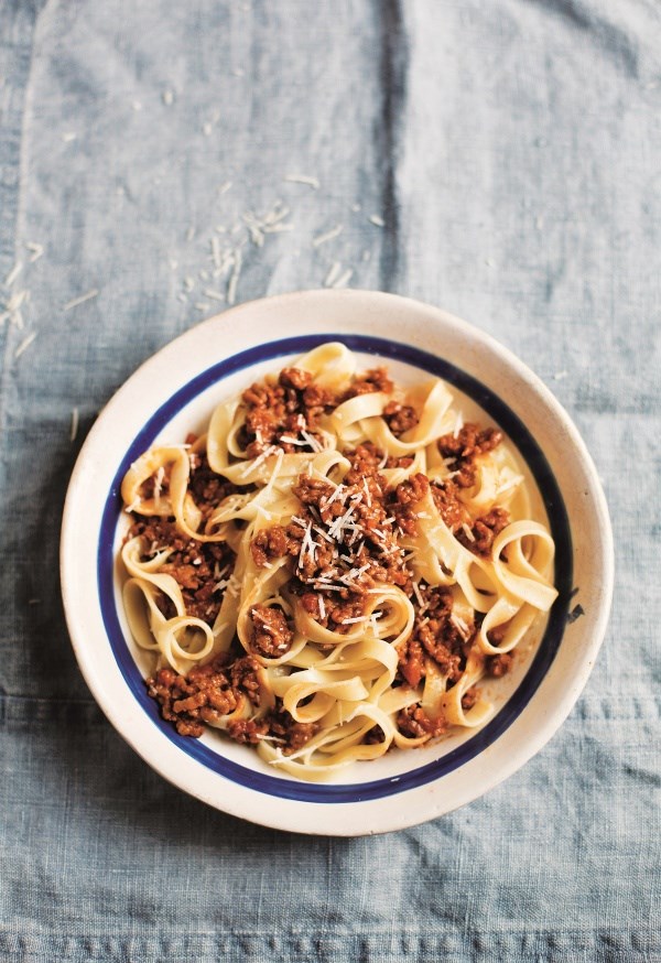 Bolognese meat sauce (Ragù alla Bolognese)