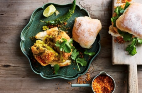 Bombay burger (Ada pav)