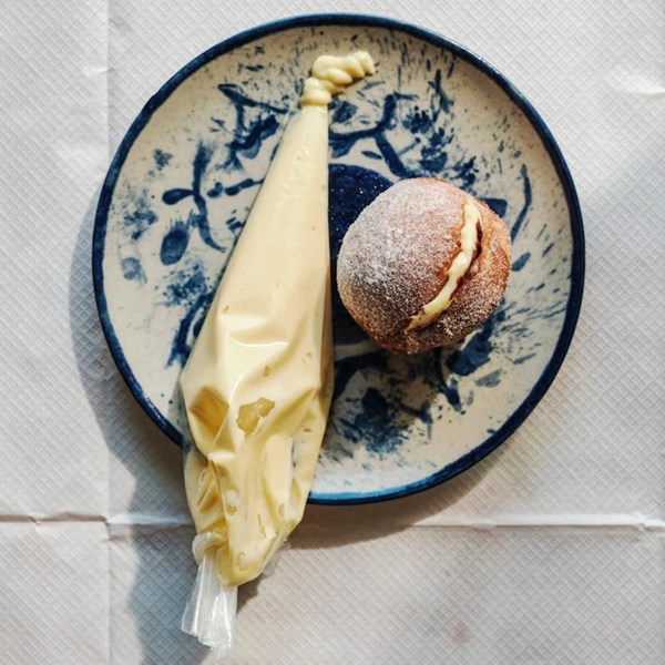 Bomboloni doughnuts