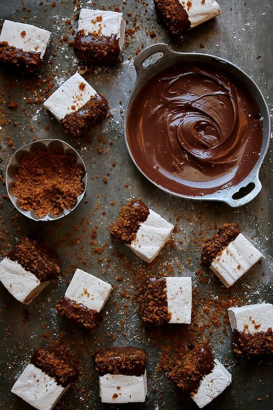 Bonkers awesome gingerbread spiced marshmallows