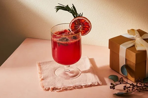 Booze-free berry & blood orange spritz 