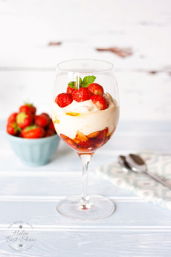 Boozy strawberry syllabub