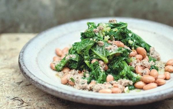 Borlotti beans and kale with anchovy and rosemary sauce
