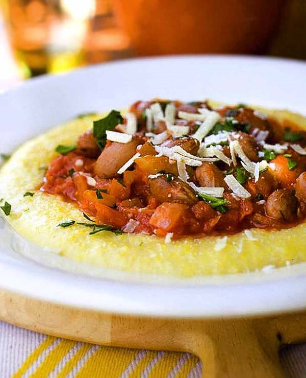 Borlotti beans in tomato sauce with creamy polenta