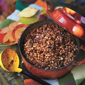 Boston baked beans with chipotle