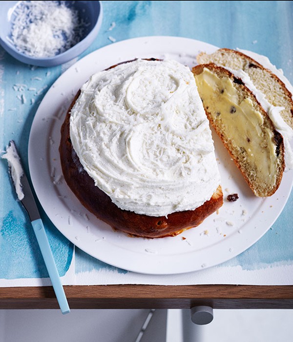 Boston bun with vanilla-coconut frosting