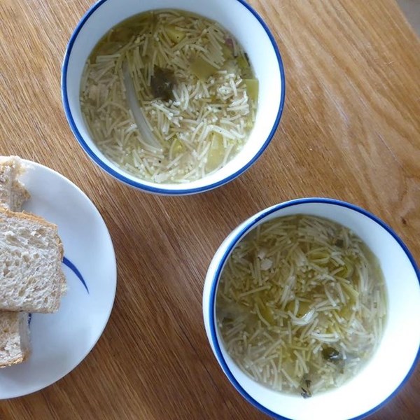Bouillon from a plump fowl, with vermicelli (Le bouillon gras au vermicelle)