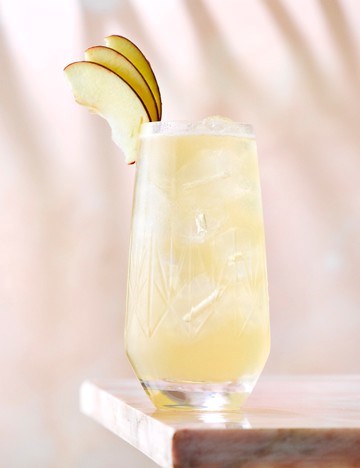 Bourbon and apple fizz
