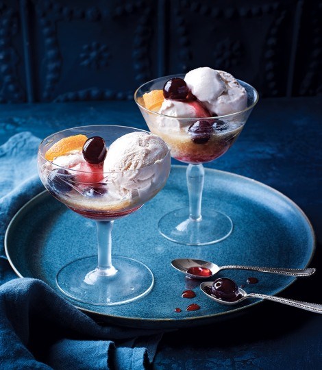 Bourbon and maple ice cream coupes