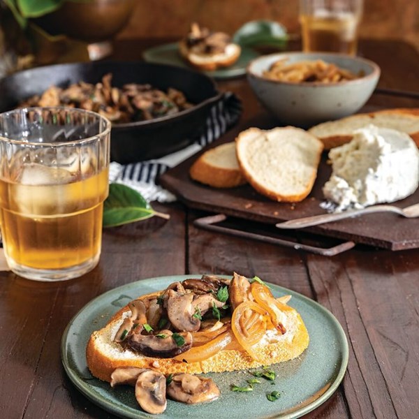 Bourbon-glazed mushroom toasts