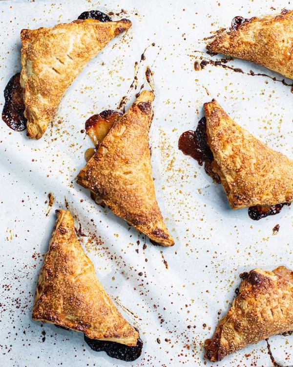 Bourbon peach hand pies