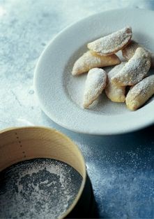 Bourekia (deep-fried cream cheese and cinnamon pastries)