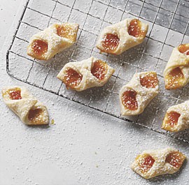 Bow tie cookies with apricot preserves