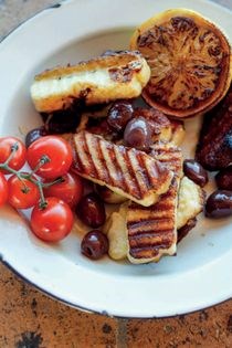 Braaied haloumi and lemon salad