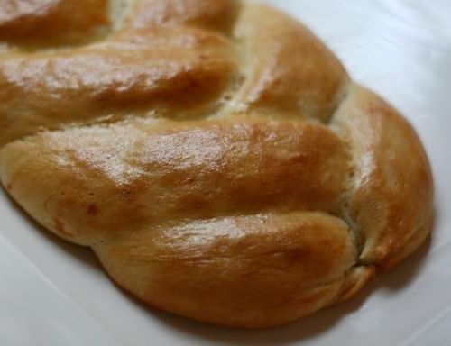 Braided bread