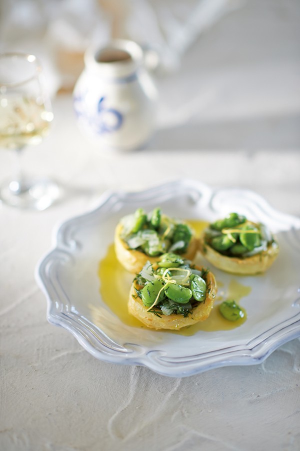 Braised artichokes with broad beans (Baklali enginar)
