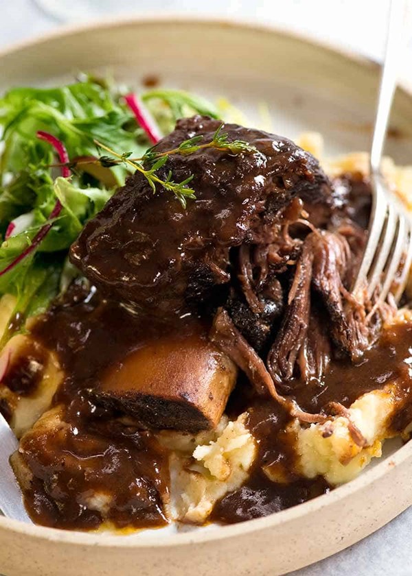 Braised beef short ribs in red wine sauce