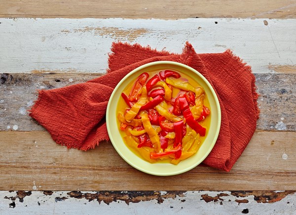 Braised capsicum (Peperoni in padella)