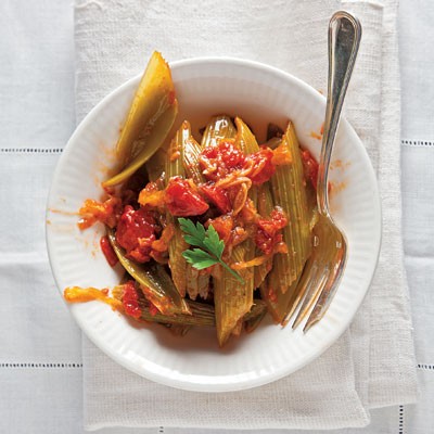 Braised celery and tomato (Sedano e pomodori brasati) 