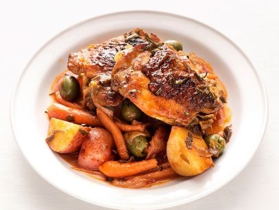 Braised chicken thighs with olives and potatoes