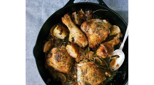 Braised chicken with apples and cider