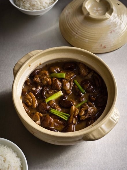 Braised chicken with chestnuts