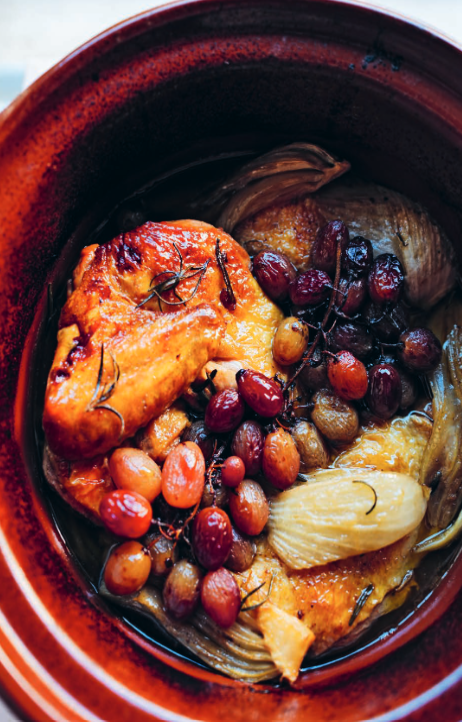 Braised chicken with grapes and fennel