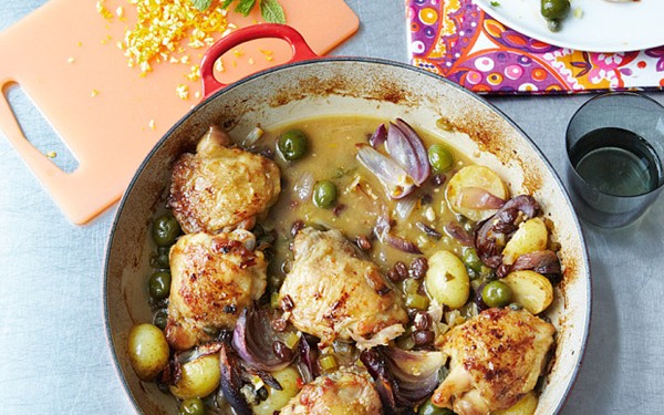 Braised chicken with olives and almonds