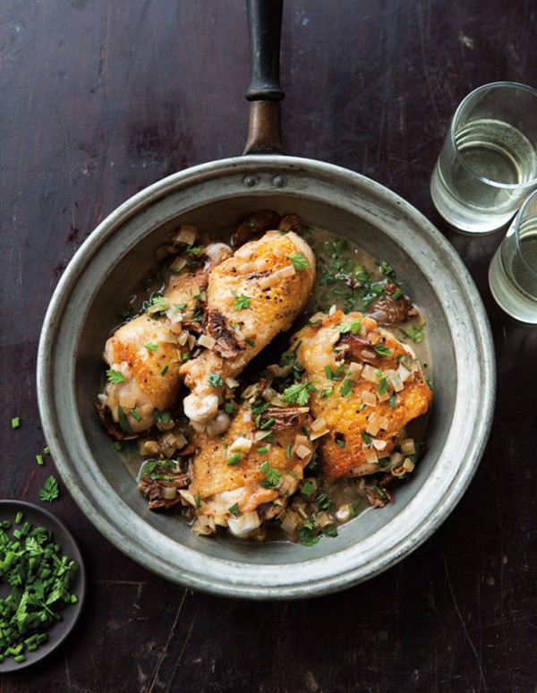 Braised chicken with shallots & mushrooms