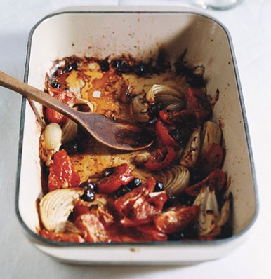 Braised chicken with tomatoes and olives (Poulet Provençal)