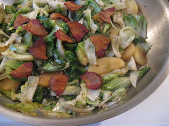Braised escarole with apples and bacon