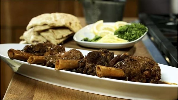 Braised lamb shanks (Nihari)