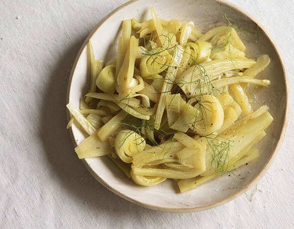 Braised leek with fennel