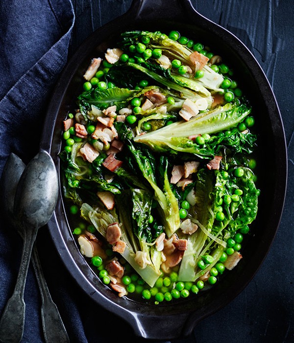 Braised lettuce, bacon and peas