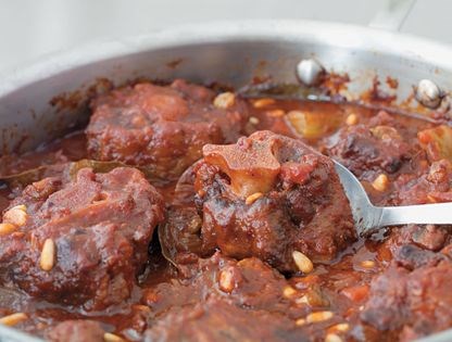 Braised oxtail (Coda alla vaccinara)