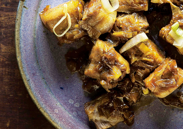 Braised pork belly with leeks and ginger