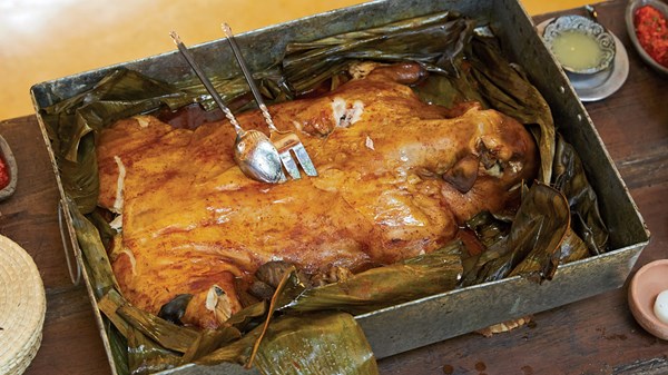 Braised pork shoulder with sour orange & achiote and fermented lime sauce
